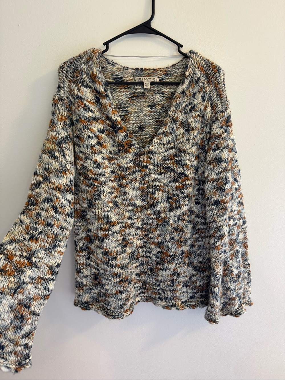 Idyllwind Marled V-Neck Sweater in Cream, Gray, Brown